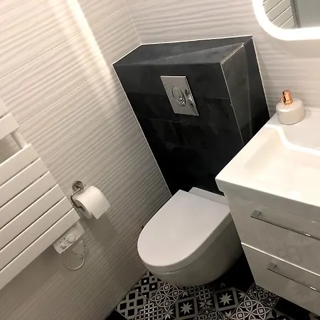 Apartment Midpoint By Life Renaissance Strasbourg
