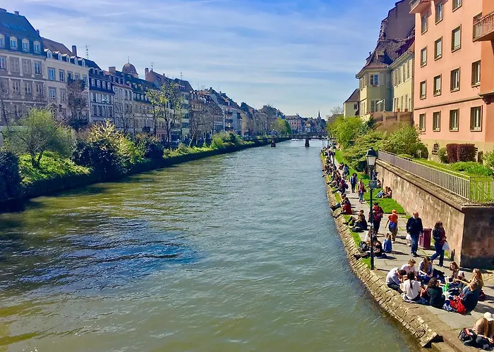 Midpoint By Life Renaissance דירה *