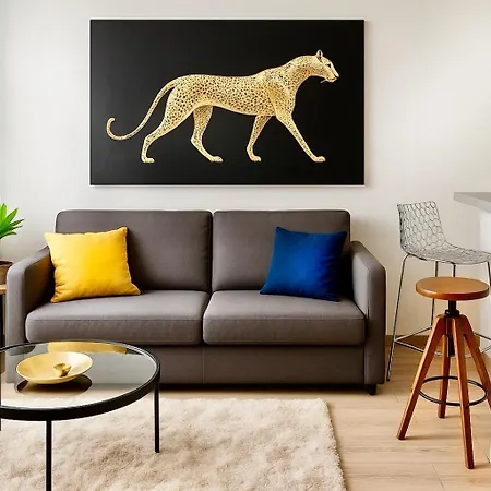 Apartment Midpoint By Life Renaissance