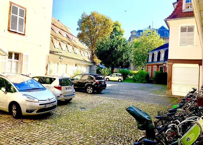 Midpoint By Life Renaissance Apartamento