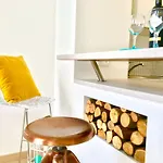 Apartamento Midpoint By Life Renaissance *